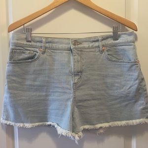 Loft Distressed High Rise Denim Short (29)